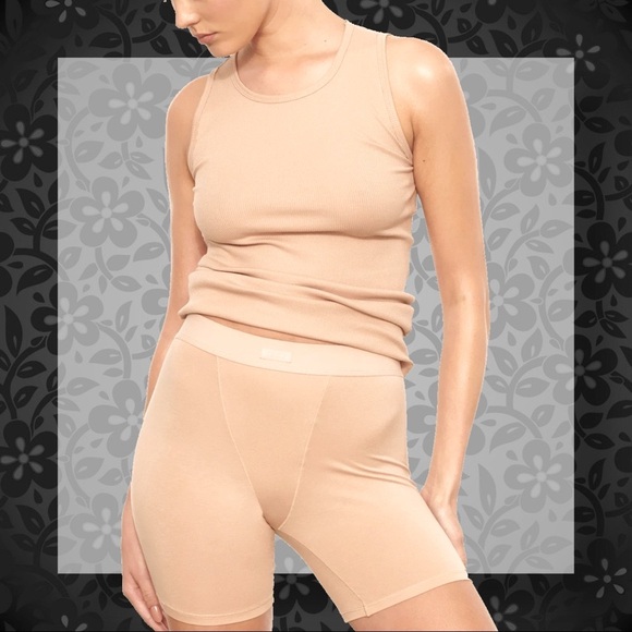 SKIMS Boyfriend Collection Tank in Sand size Small - Picture 2 of 4